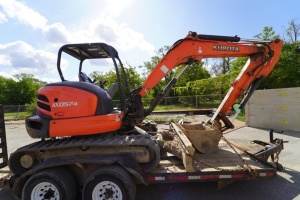 Kubota KX057-4 Mini Excavator. Overhead Canopy, Leveling Blade, Rubber Trac