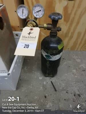Tank of nitrogen with regulator