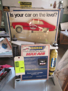 Monroe Max air shock display