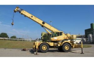 GROVE RT635C, GB 100A 2360 MOBILE CRANE, VIN 1G1B318143E (RUNNING CONDITION), S/N 81323, 70000 LB CAP, 34' - 105' BOOM (WHSE 30 PARKING LOT) AND ...
