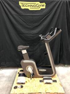 TECHNOGYM BIKE ARTIS RNW UNITY DOM: 2015 MODEL: DBC05VT2P2BA00U SN: DBC05V15000001