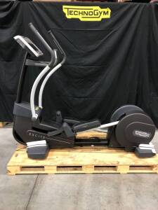 TECHNOGYM SYNCHRO 700 UNITY WS+IP+U TR DOM: 2014 MODEL: DA593VAAN00RA00U SN: DA593V14000911