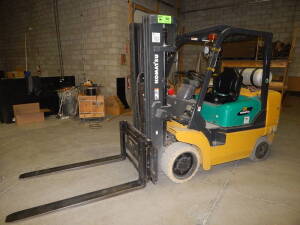 KOMATSU FG35ST-8 LPG FORKLIFT WITH 8000LBS CAPACITY, 185" MAX HEIGHT, 3-STAGE MAST, SIDE SHIFT, CUSHION TIRES, 3342HRS. (RECORDED AT TIME OF LISTING ) S/N: 136075
