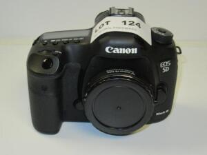 CANON EOS 5D MARK III DS126321 MEGAPIXEL DIGITAL CAMERA BODY ONLY