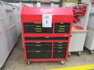 MILWAUKEE 46" 16 DRAWER STEEL TOOL CHEST AND ROLLING CABINET SET ( 4650 OAKLEYS LN HENRICO, VA 23231)