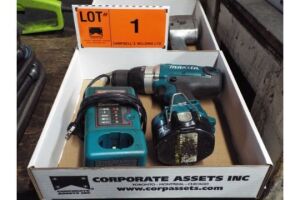 MAKITA 14V CORDLESS DRILL WITH CHARGER