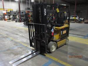 Yale Electric Forklift (R86) Double Mast, Side Shift, Auto Adjust 46" Forks, Approx. Height Reach 194", 4,250lb Capacity, Approx. 8,043 Hours, M/N ERC050RGN36TE084 S/N E108V13141X