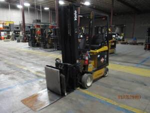 Yale Electric Forklift (W94) Double Mast, Side Shift, Scoop Reach Attachment 32" x 28", Approx. Height Reach 216", 2,500lb Capacity, Approx. 25,097 Hours, M/N ERC030AHN48TE094 S/N C814N02194E