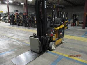 Yale Electric Forklift (W92) Double Mast, Side Shift, Scoop Reach Attachment 41" x 28", Approx. Height Reach 216", 2,500lb Capacity, Approx. 24,729 Hours, M/N ERC030AHN48TE094 S/N C814N02145E