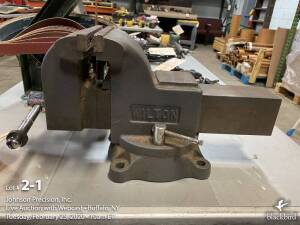 Wilton 6" swivel vise