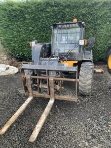 JCB, 524-50 Telehandler, Plant No. G197
DOM: 2007, Registration No. GN9 ULR, 
Serial No. 1417033
Hours: 3843, 
LOLER: 25/03/2020