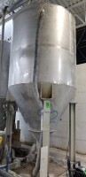 Stainless steel tank with 2000 gallon capacity