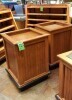 (2) Comptoirs en bois - 2