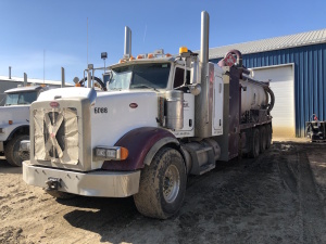 2013 Peterbilt 367 Tri-Drive Combo Vacuum Truck 217,274km, 16,614hr Serial No 1NPTX4TX6DD186482 Unit No 6088

 Located at 310-2nd Ave. Fox Creek, AB T0H 1P0