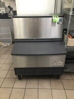 HOSHIZAKI Ice maker