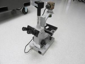 MICROSCOPE WITH 16X EYES, AND PL 4/0.1, 25/0.4, 40/0.6, 10/0.25 OBJECTIVES