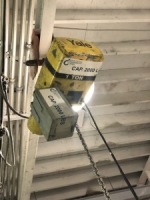 &nbsp;Palan &agrave; cha&icirc;ne &eacute;lectrique YALE 2000lbsPalan &agrave; cha&icirc;ne YALE 2000lbs