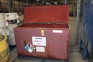 VENTED FLAMMABLE MATERIAL STORAGE CONTAINER