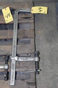 ALUMINUM BAR CLAMP