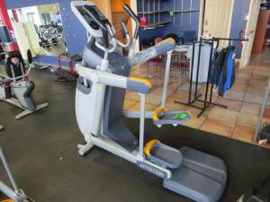 Elliptical Precor Mod. AMT with arms & Heart Rate Monitor