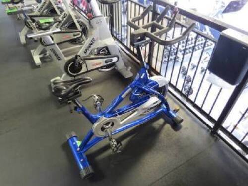 Giant Spinning Bike