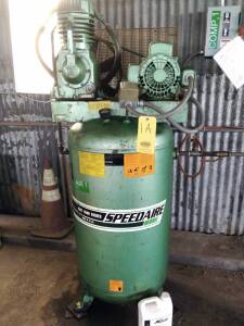 RECIPROCATING AIR COMPRESSOR, CAMPBELL HAUSFELD, 7 HP motor, 60 gal. cap.