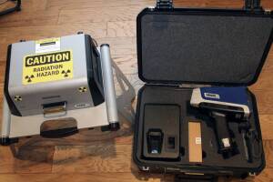 HAND-HELD PORTABLE SPECTROMETER, OLYMPUS VANTA MDL. VMR-CCC-A3-U-USA XRF, new 3/2019, M Series, 50 KV.2MA tube rating, carrying case, S/N 804751