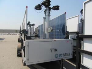 2014 SCT 20 Light Tower - Mobile Solar Generator From DC Solar (NEED 1 NEW TIRE AND 1 FLAT TIRE) Consists of: 2 SMA Converters Midnight Classic contro