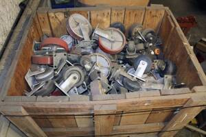 LOT OF CASTERS