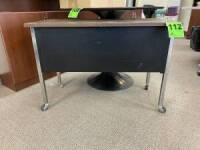 Bureau sur roulettes