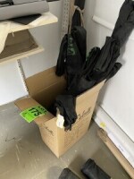 Beaucoup de stands de banni&egrave;res r&eacute;tractables