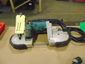 PORTABLE BANDSAW, MAKITA