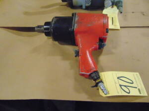 PNEUMATIC IMPACT WRENCH, SIOUX 1"