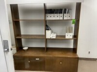 Etag&egrave;re en bois avec tiroirs de fond
