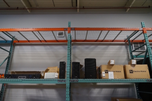 Lot (3) EV ELX200 Powered Speaker, Bose Freespace DS 100SE Speaker, Community CPL27 Loudspeaker, 2EAW UB52 Speaker and Polycom SB1 Soundbar
