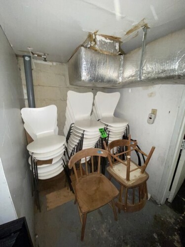 Lot of assorted chairs