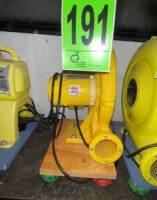 Soufflerie gonflable &eacute;lectrique int&eacute;rieur/ext&eacute;rieur 1 HP FANOVA mod. BR-242A