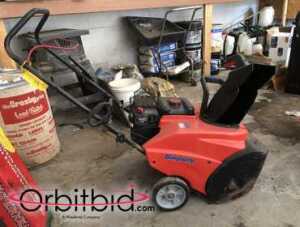 (1) Simplicity, model 1022, 22" gas powered, walk-behind snow blower with a Briggs & Stratton 950...