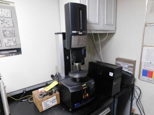 Leco Instron Rockwell Hardness Tester Sonics 2000 Model 2000R (In Calibration)