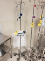 Medfusion 3500 Syringe Pump w/IV Stand