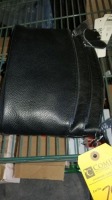 Heshe Purse Black