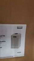 Rubbermaid Silhouettes Metal Trash Bin Enclosure (DCR24) (29 Gal)