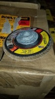 Metal Grinding DeWalt 4 1/2" x 1/4" x 5/8" -11, 6(10) (60 Each)