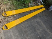 Vestil Heavy Duty 10' Fork Extensions Pin Style (Damaged) 6" x 120" 4,000 Lb. Capacity (FE-6-120-P) (Pair)