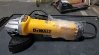 DeWalt 6" Angle Grinder (DWE43144N)