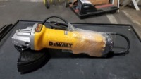 DeWalt 6" Angle Grinder (DWE43144N)
