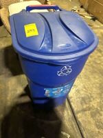 Rubbermaid 32-Gallon Recycling Can (Open Box)