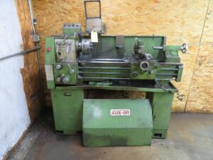 Lux-On Engine Lathe Model 1337, S/N 851020