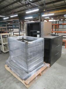 LOT: Work Benches/Cabinets