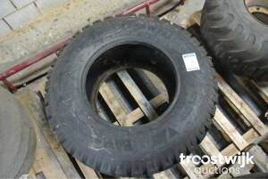 1179. Bkt 16.0/70-20 trailer tire